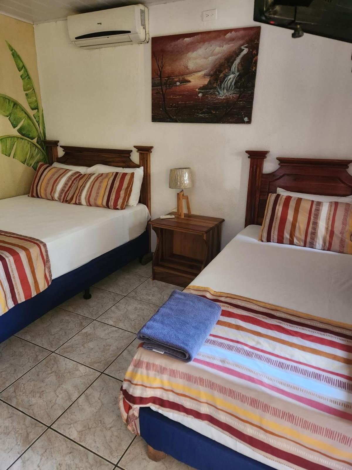 Hotel Villa Prats Мануэль-Антонио Экстерьер фото